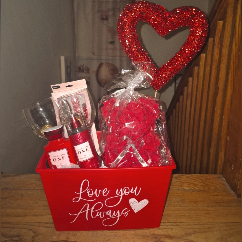 Valentine basket